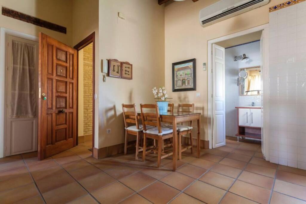 Precioso Apart - Localizacion Perfecta **Wifi - A/C** Севилья Экстерьер фото